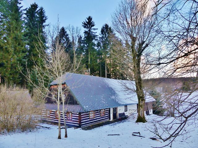 Zaječiny - chalupa na úpatí Zmrzlíku