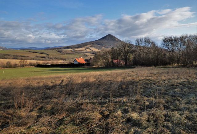 Okolo Režného Újezdu