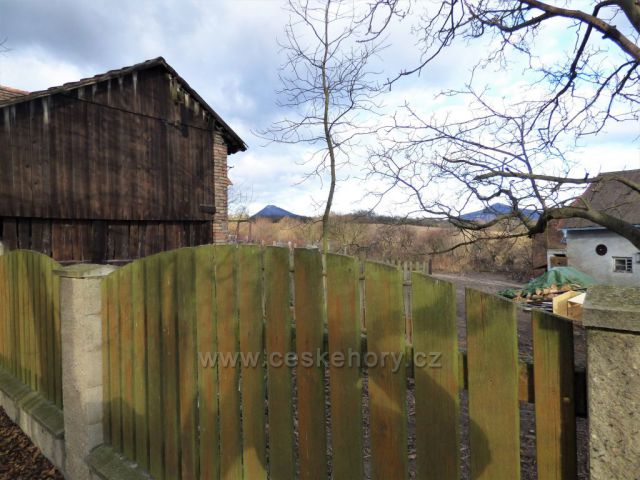 Okolo Režného Újezdu