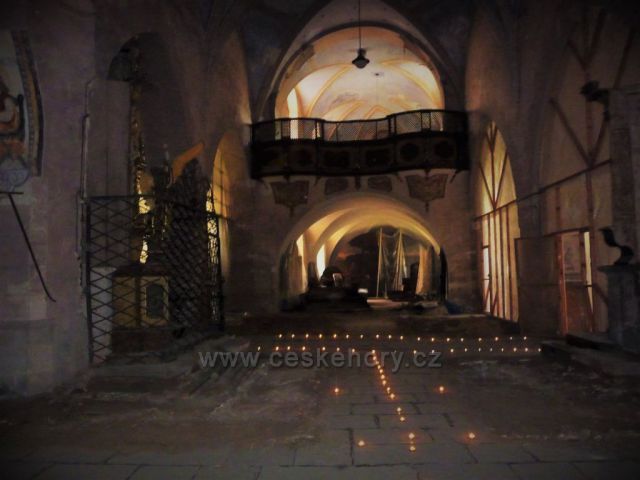 Noční prohlídka
kláštera františkánů 
s kostelem Panny Marie a Čtrnácti svatých pomocníků