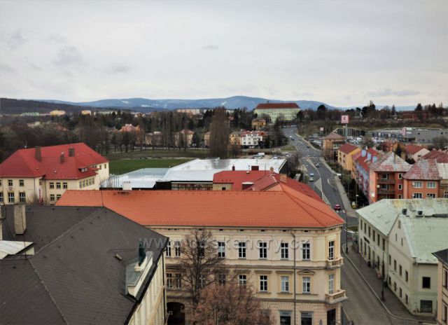 Shlížení z Městské věže v Chomutově