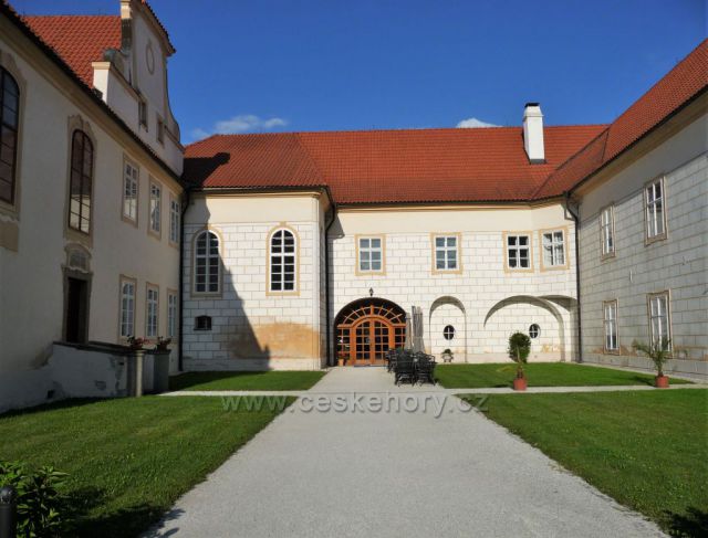 Zámek Hrádek u Sušice