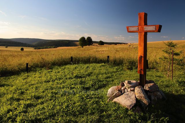 Kříž u bývalé obce Pastviny