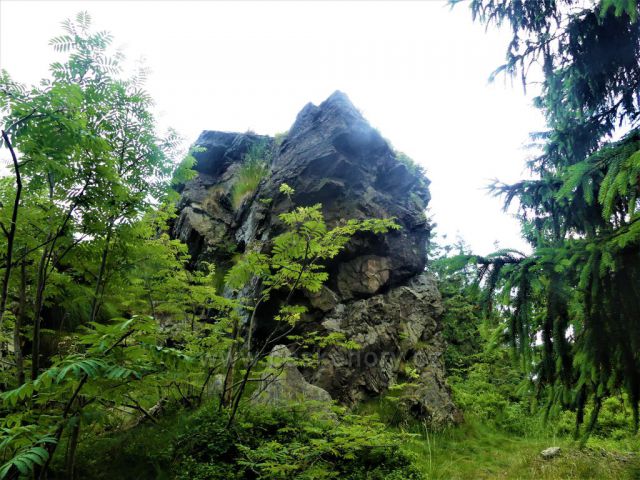 Suchý vrch - skalní útvar Bradlo