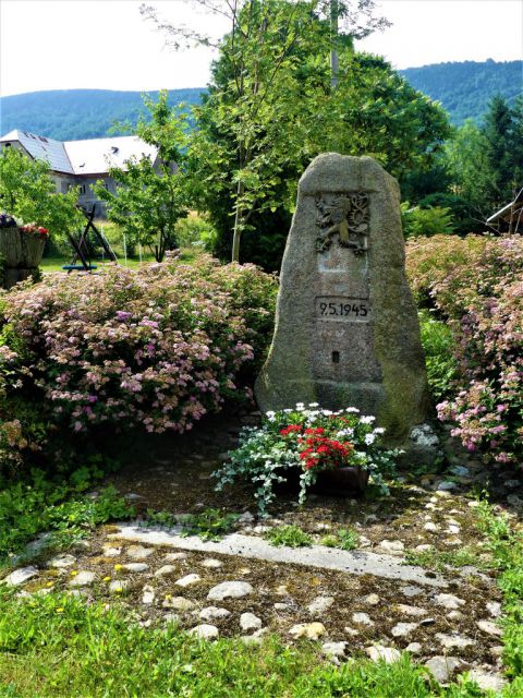 Bílý Potok - Pomník obětem 2.světové války