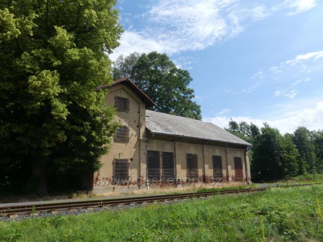 Bílý Potok - bývalá železniční výtopna.