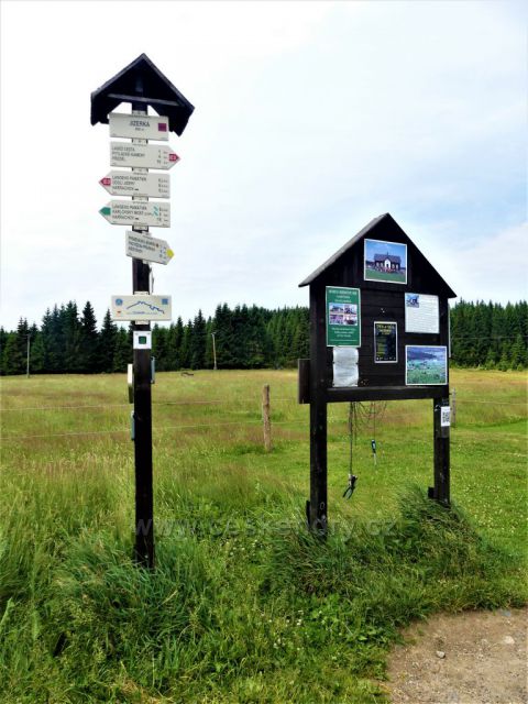 Jizerské hory - Jizerka, turistický rozcestník Jizerka 860 m.n.m.