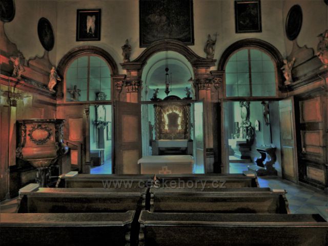 Temná kaple v zámku Pátek 
u Loun