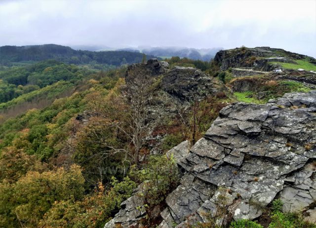 Mlžné výhledy z Kalichu