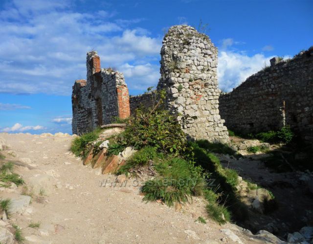 Dívčí hrady
(Pálava)