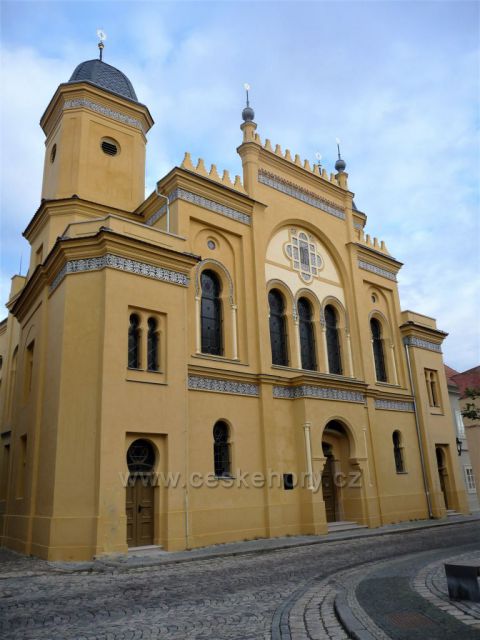 Synagoga v Žatci