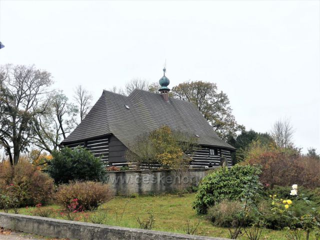 Slavoňov. Kostel sv. Jana Křtitele.