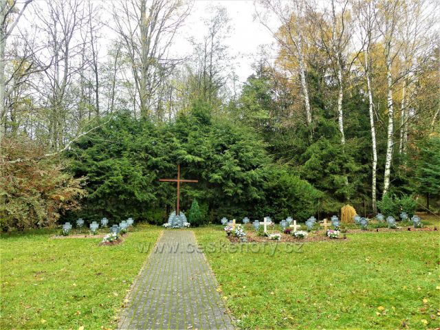 Bohdašín. Hřbitov sester Mariiných v Rokoli.