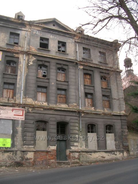 dům duchů Chomutov - 40 letá ostuda města