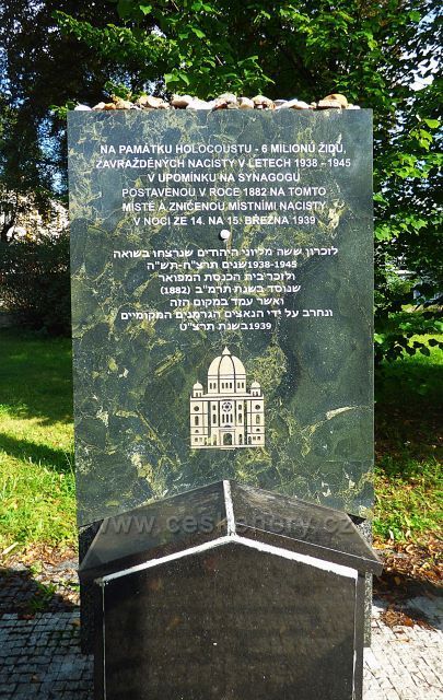 Památník židovské synagogy v Teplicích