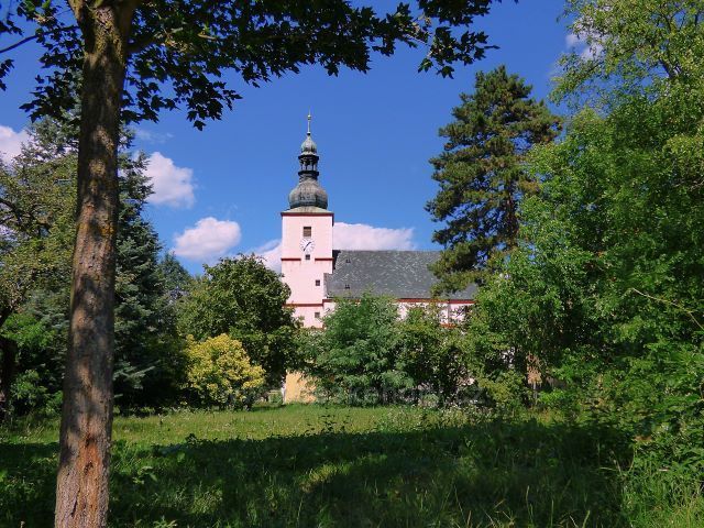 Kostel sv. Floriána
(Krásné Březno)