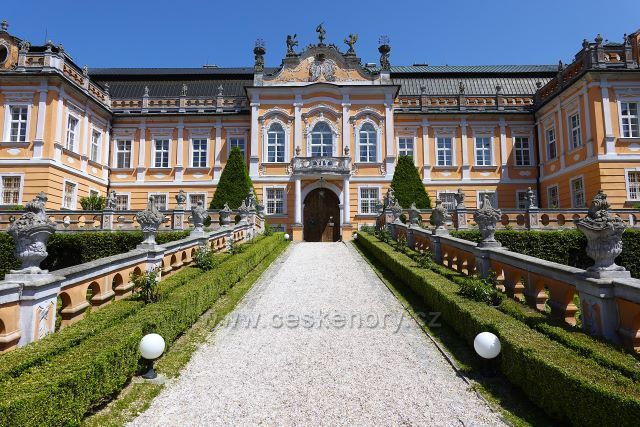 Nové Hrady
rokokový zámek