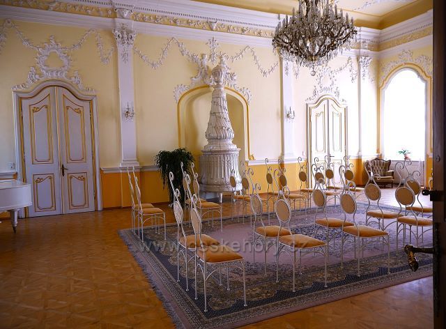 Nové Hrady
rokokový zámek