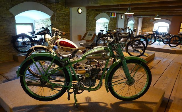Muzeum motokol 
v zámeckém areálu zámku
Nové Hrady