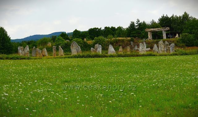 Holašovické Stonehenge