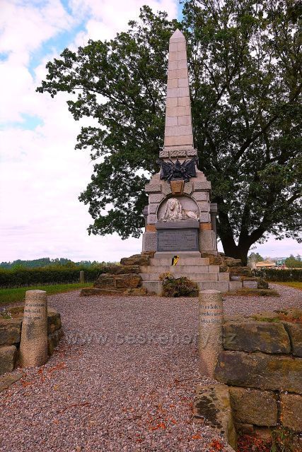 Pomník bitvy u Náchoda
(Vysokov-Baterie)