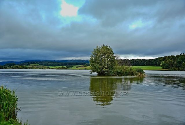 Dračí jezero