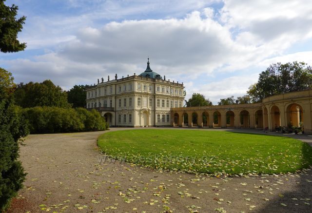 Ploskovice zámek Ploskovice zámek