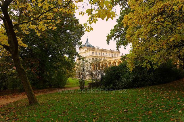 Ploskovice zámecký park Ploskovice zámecký park