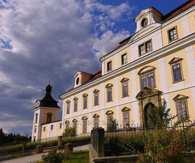 Zámek v Rychnově
nad Kněžnou Zámek v Rychnově
nad Kněžnou