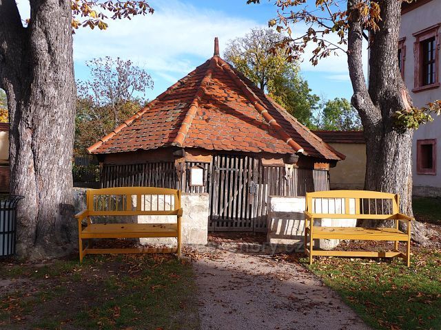 Zámek Nový Hrad 
v Jimlíně u Loun