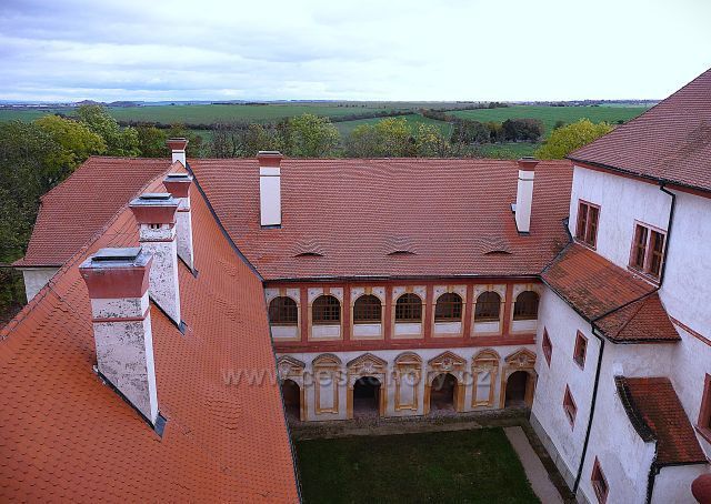 Zámek Nový Hrad 
v Jimlíně u Loun
(výhledy z věže)