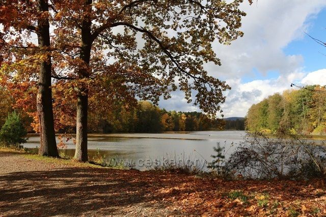 U Hrázského rybníka