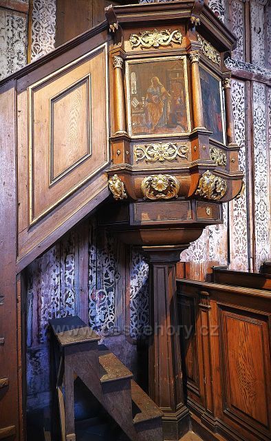 Hřbitovní kostelík Panny Marie v Broumově