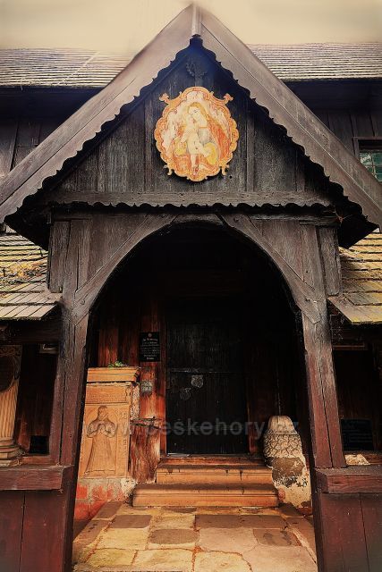 Hřbitovní kostelík Panny Marie v Broumově