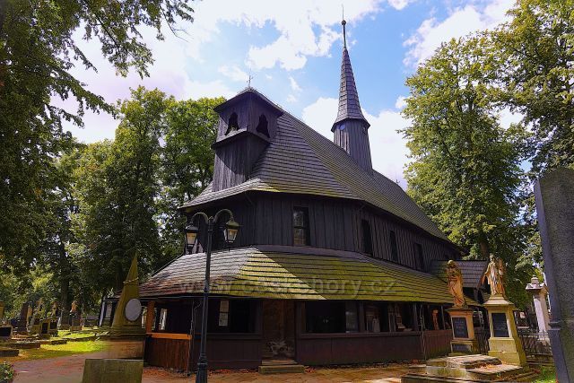 Hřbitovní kostelík Panny Marie v Broumově