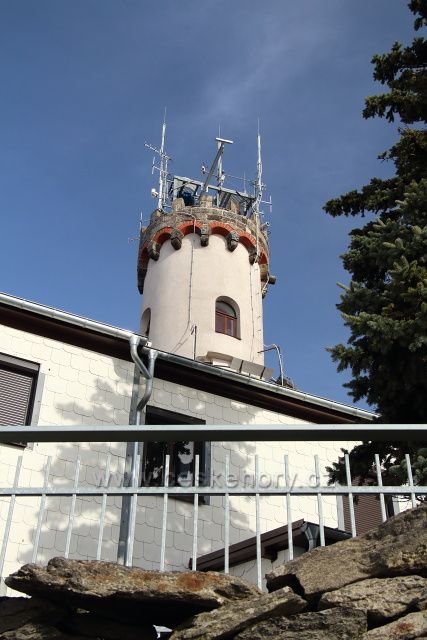 Rozhledna na Milešovce