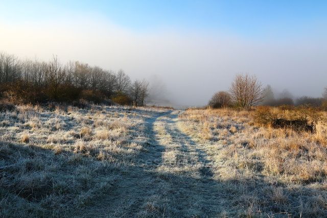 Mrazivé ráno nad Červeným Újezdem
