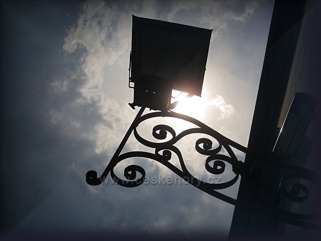 bouřka na náchodském zámku