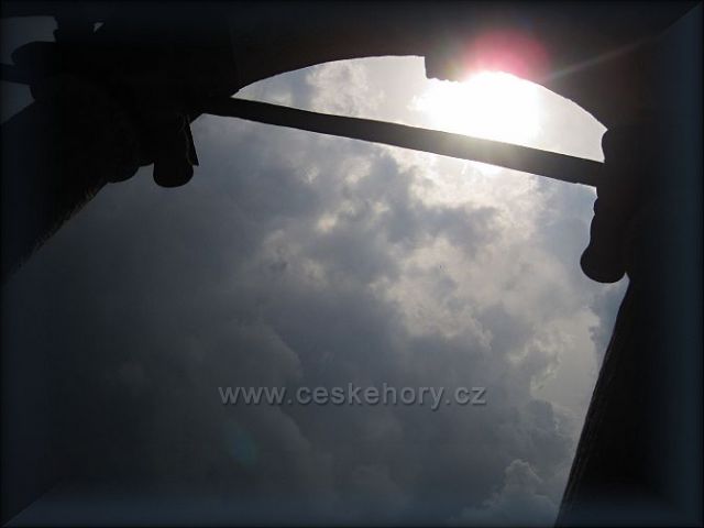 bouřka na náchodském zámku