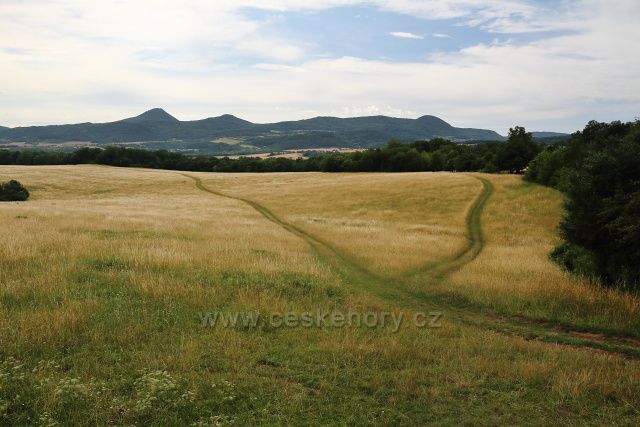 Výhled do krajiny z vyhlídky