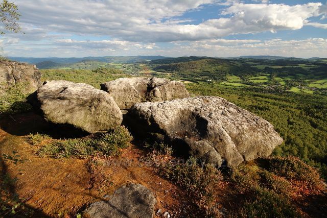 Stěny nad Libouchcem
